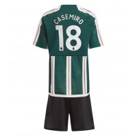Fotbalové Dres Manchester United Casemiro #18 Dětské Venkovní 2023-24 Krátký Rukáv (+ trenýrky)